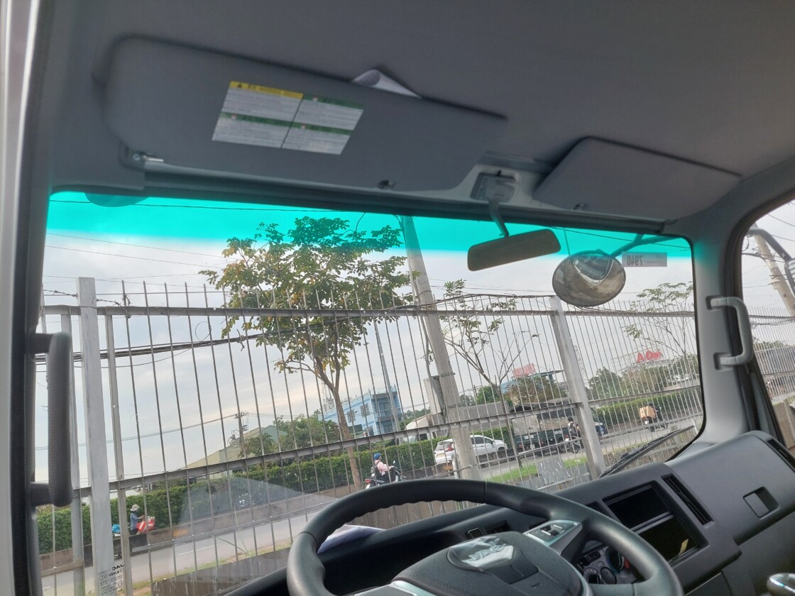 không gian cabin rộng rãi của JAC N350 E5